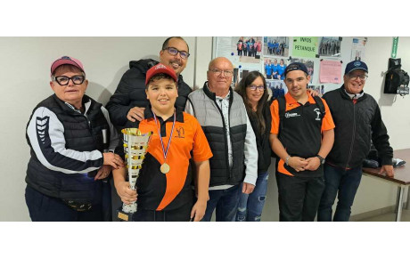 UNE BELLE PHOTO DE FAMILLE - BRAVO LEO OLIERO